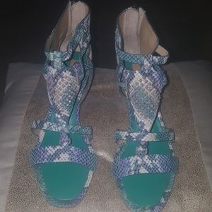NWOT BCBGMAXAZRIA  Vero Cuoio heeled sandal